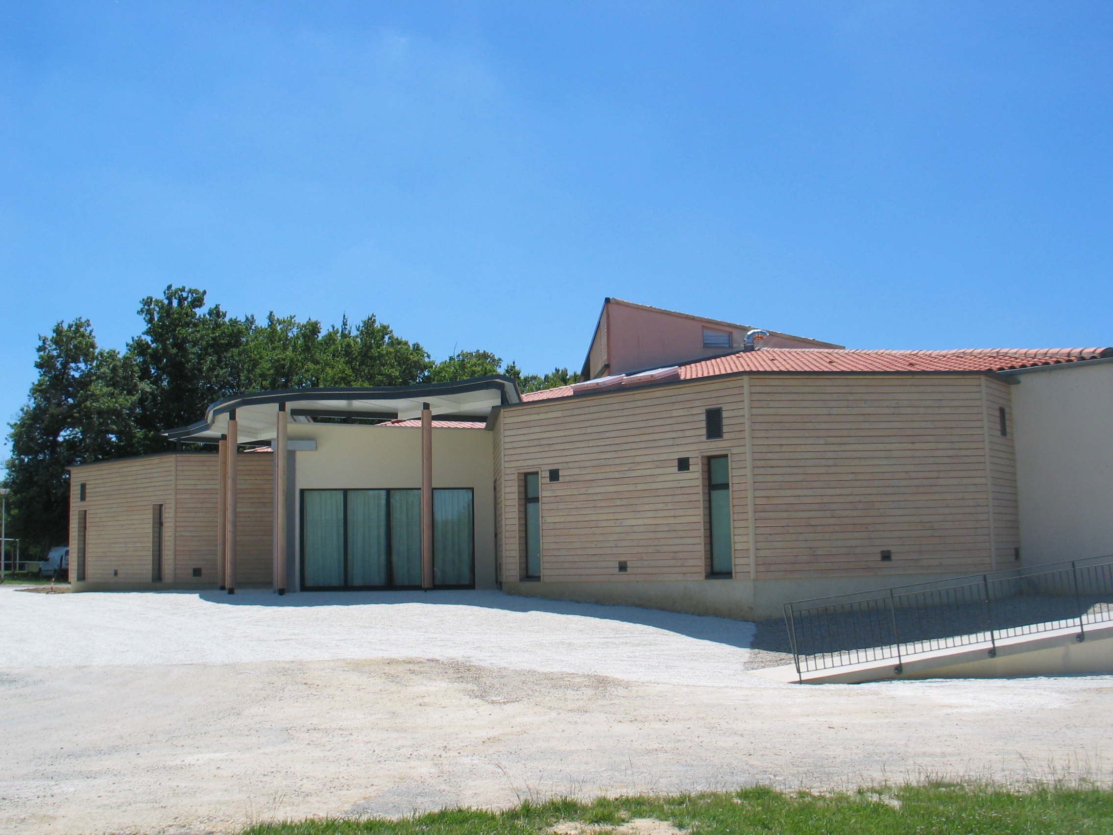 EXTENSION & RESTRUCTURATION DE L’ÉCOLE MATERNELLE À MONTPELLIER DE MÉDILLAN